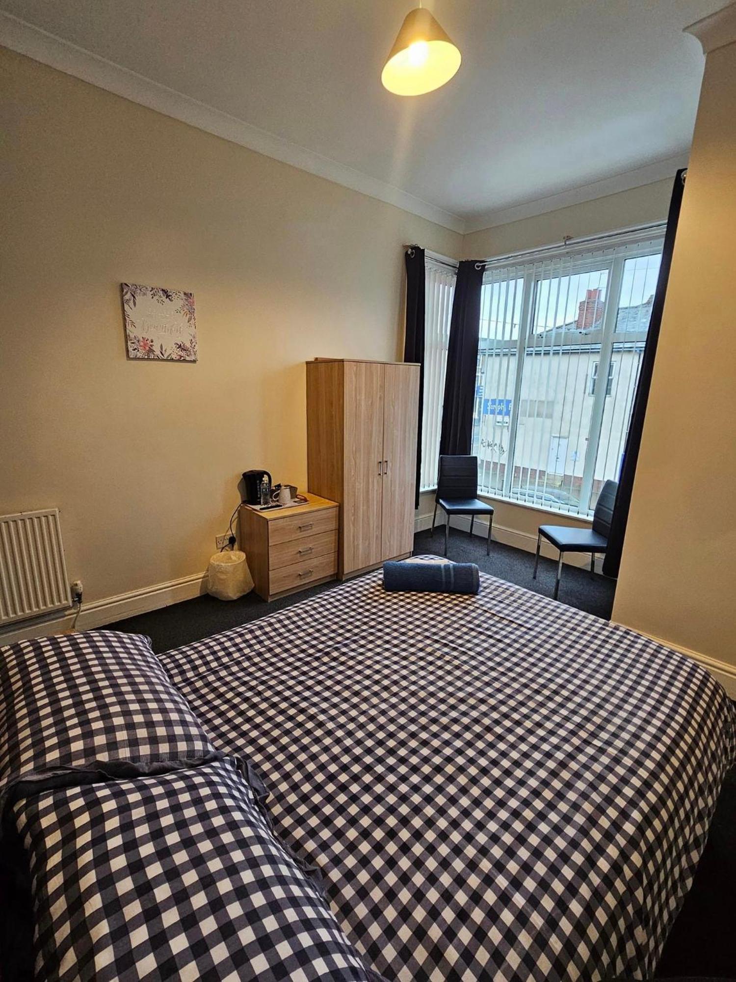 Double Room with Private Bathroom,1550103733:JPEG